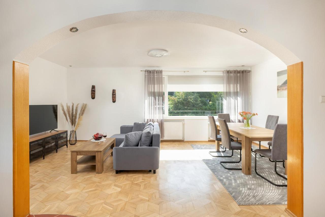 Bright & Spacious Family Apartment In Miedzyzdroje With Parking And 3 Balconies By Noclegi Renters Exterior photo